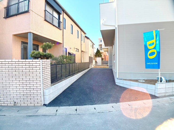 ◎カースペース:2号棟(2/1撮影)
移動は車というご家庭にうれしい!電車での利便性も確保!