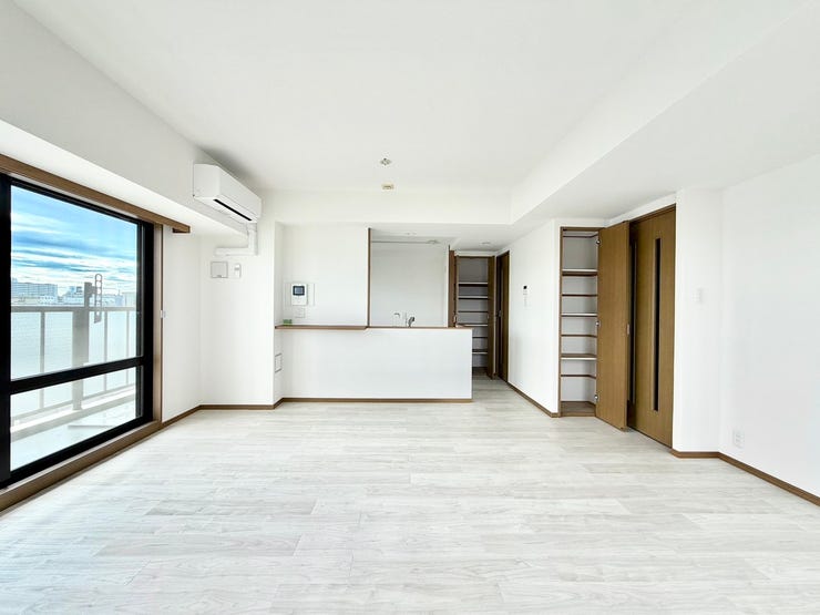 あると便利なリビング収納はもちろん可動棚♪