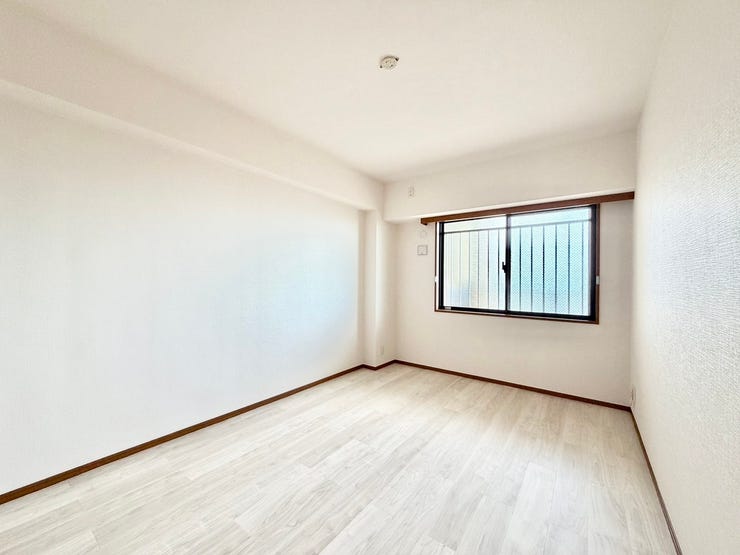 〈7.2帖〉
木のぬくもりがやさしいフローリングが安心感をかもしだします