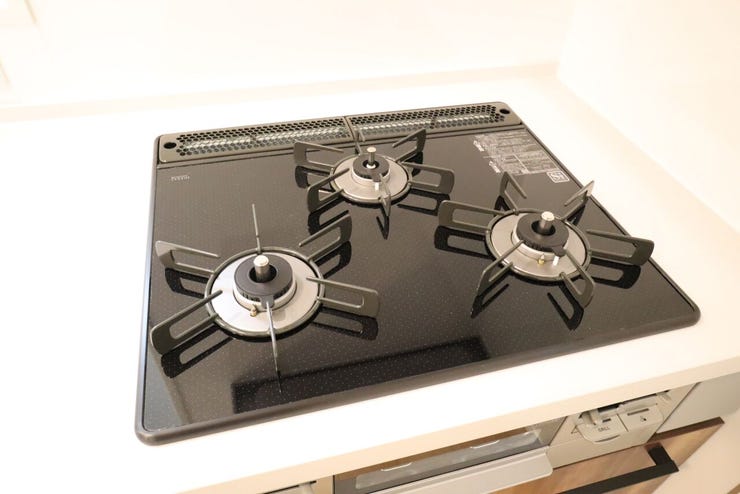 3口コンロ 同仕様
一度にたくさんのお料理ができます♪