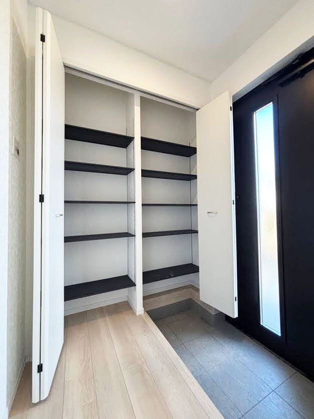 シューズボックス