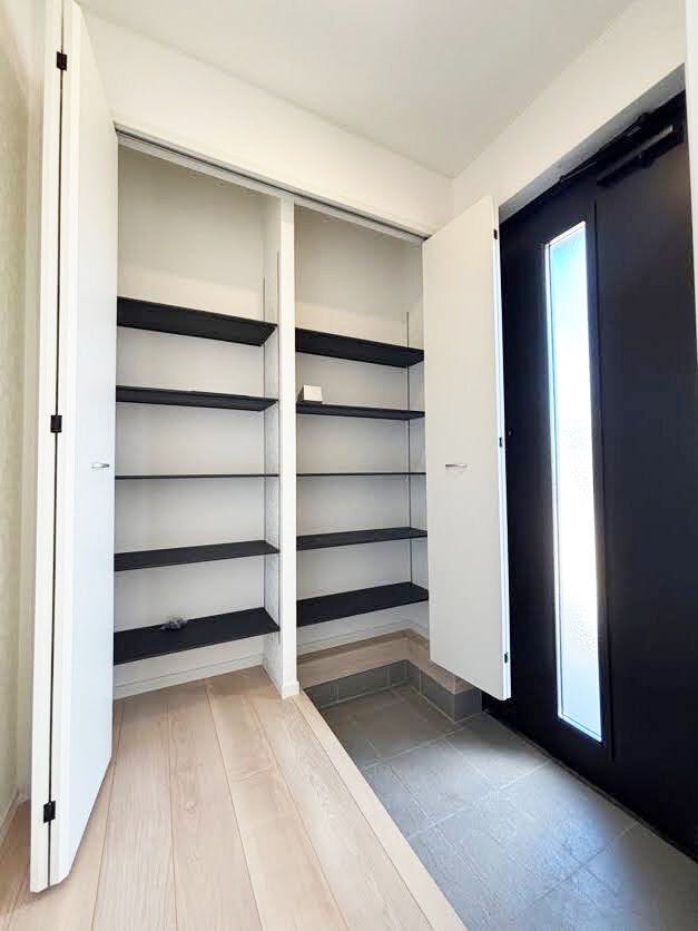 シューズボックス