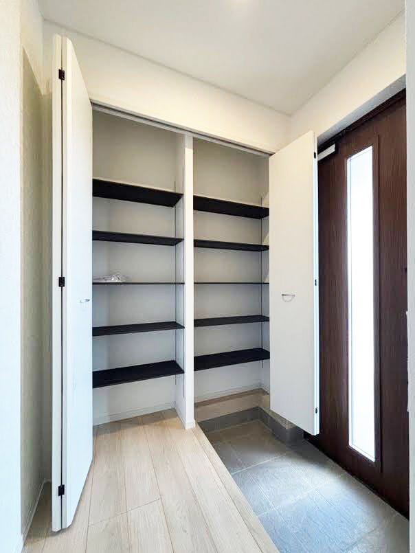 シューズボックス