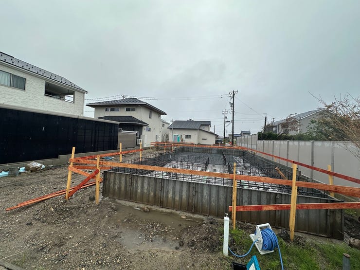 《建築中》
近くに公園もあり、天気が良い日は散策も楽しめますね。