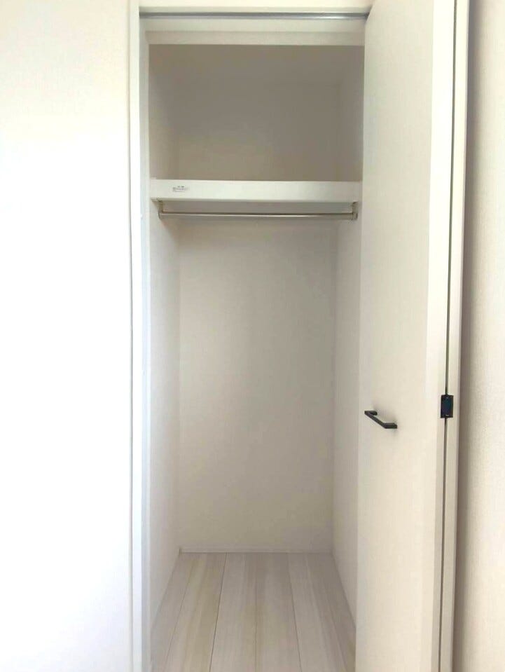 各部屋に収納スペースがあるため物が散らかる心配もありません