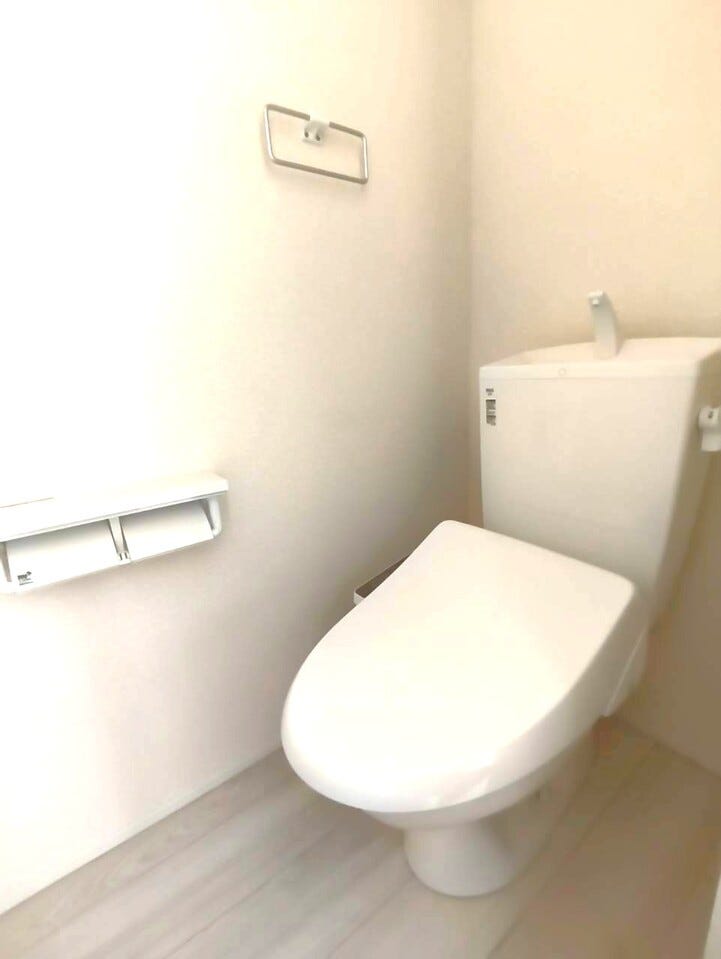 2階にもトイレがあり、朝の混雑の解消にも役立ちます