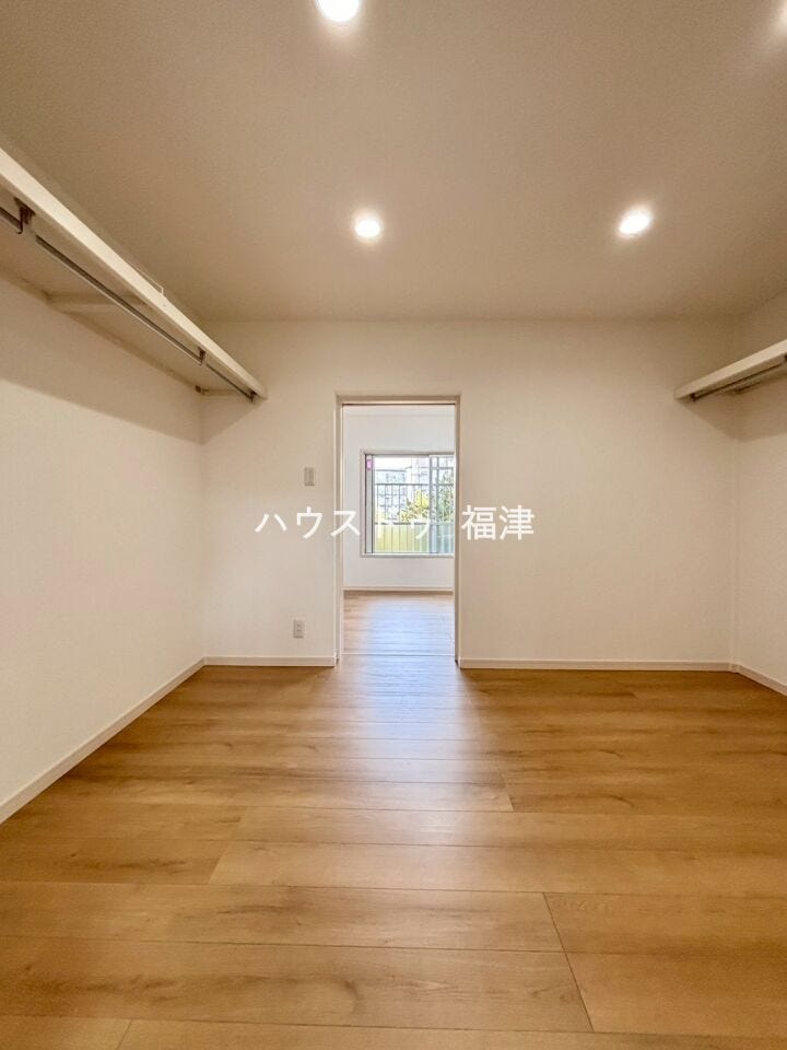 《福岡市東区奈多団地 中古マンション》
奈多団地24号棟