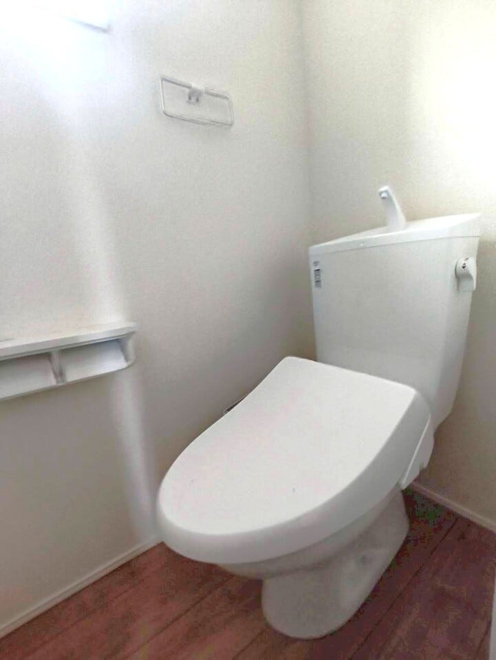 2階にもトイレがあり、朝の混雑の解消にも役立ちます