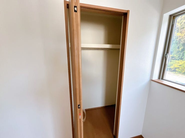 天井高サイズのクローゼットなのでお洋服がたくさん収納できます!