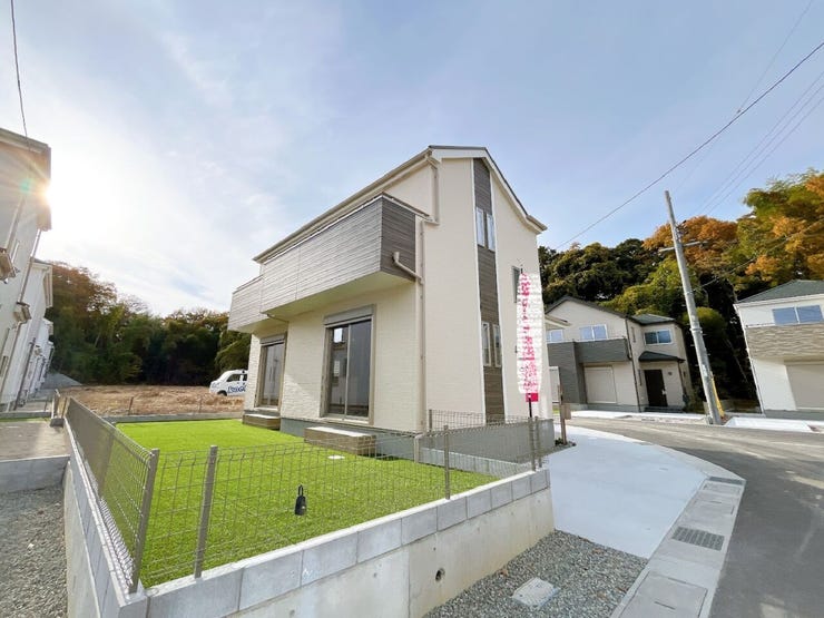 付近には緑や山など多く、豊かな自然の風景を望んでいただけます◎