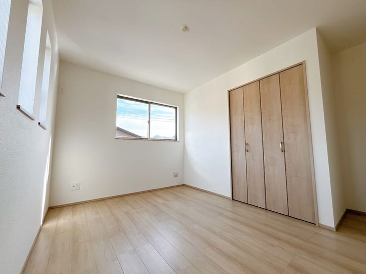 色合いに統一感のある、落ち着いた雰囲気のお部屋です。