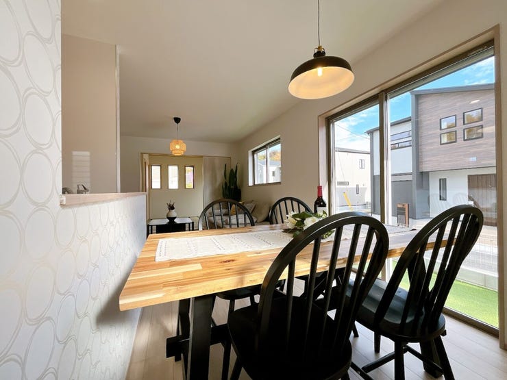 開放感のある広いLDK!
家具やインテリアの配置も楽しめます。