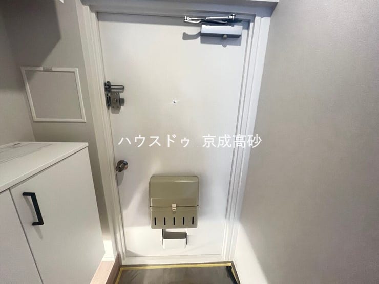 お家に出会う人々を出迎える玄関だからこそ、広々清潔感あふれる空間にしたいですね!