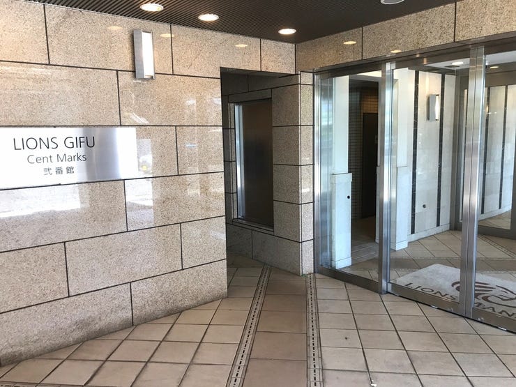 エントランスです!