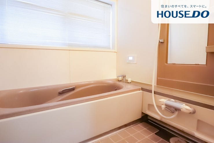 浴槽でゆったりとリラックスタイム♪毎日の疲れを取る癒しの場所ですね♪