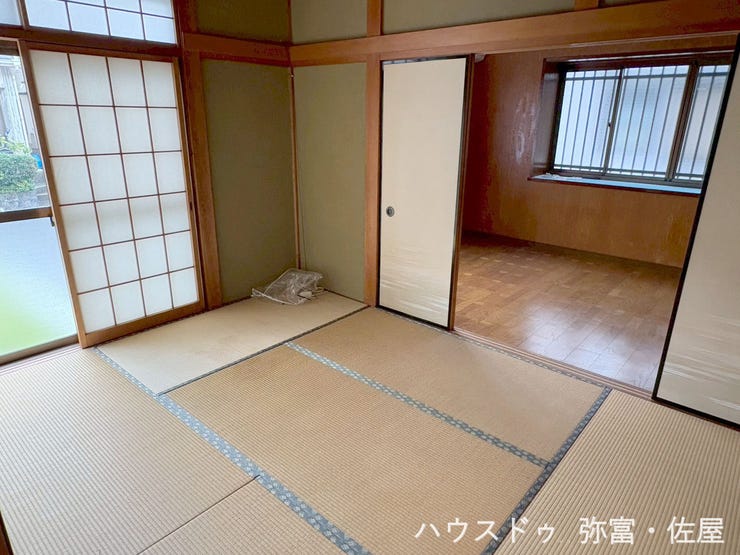 和室は2箇所から出入り可能!急な来客時もリビングを通らずに和室へ通すことが出来ます(^^)