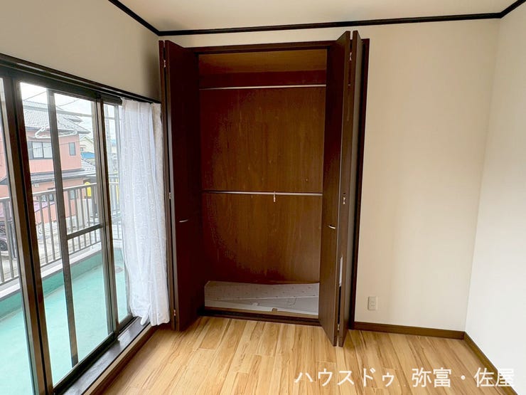 全居室収納スペース有り!荷物が多くても十分に納まります(^^)