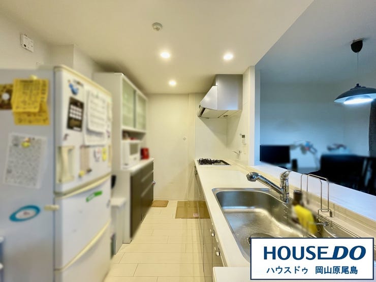 ワイドなキッチンはご夫婦と♪お子様と♪一緒に楽しくお料理できそうですね♪