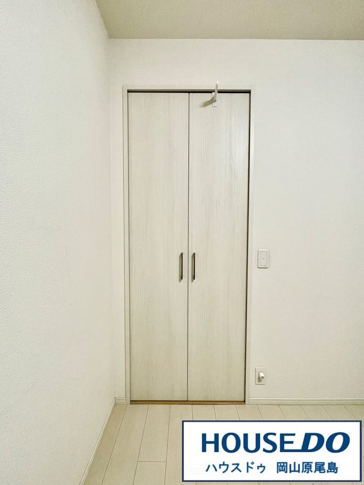 収納スペースに使わない荷物をしっかりと仕舞えるので、住空間を有効に活用する事ができます。