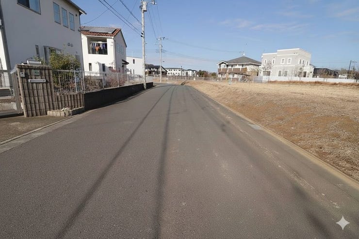 前面道路:西側
幅員:6.0m