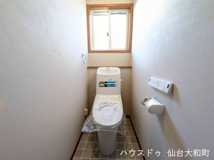 温水シャワー付きトイレ