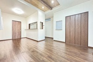 広々したリビングでご家族での憩いの時間を過ごすこともできます♪