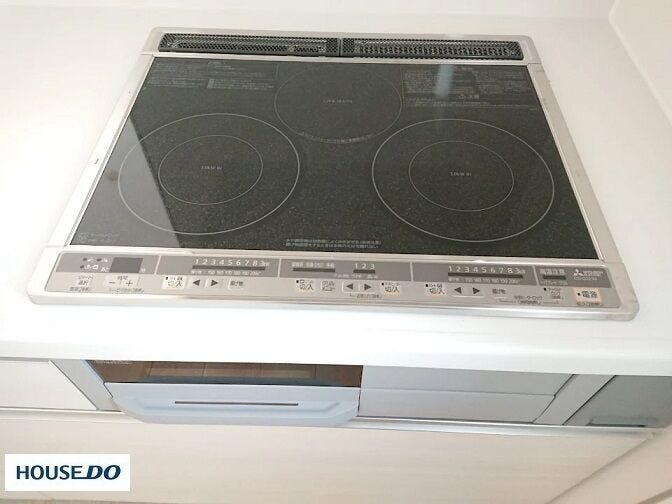 IHクッキングヒーターは、その高い安全性と掃除の手軽さに加え、「切りタイマー」機能を使えば、煮込み料理や茹で物など、時間がかかる料理でも自動で加熱を停止します。