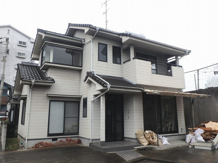 外観を南西側より撮影 2025.10.22 雨天時