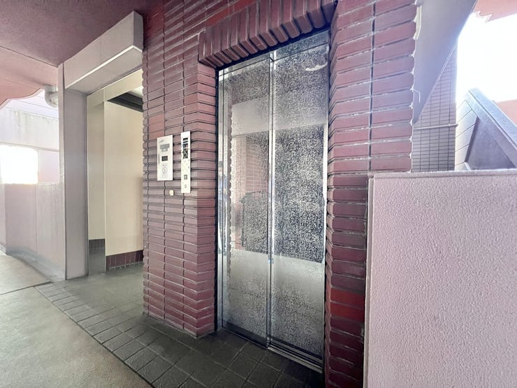 ■□■エレベータ■□■
マンション内にはエレベーターもあるので移動もラクラクですね♪