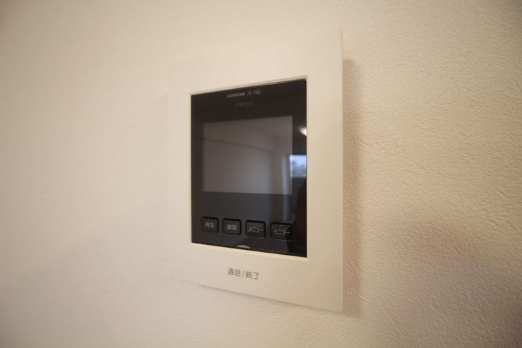 【TVモニター付インターホン】お子様のお留守番にも安心です。