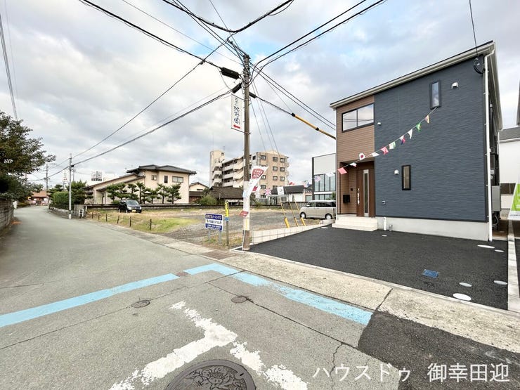 ■□■理想を叶える、新しい暮らしの舞台■□■
高いデザイン性と機能性を兼ね備えた住まい。ここで、家族の新しい物語が始まります。