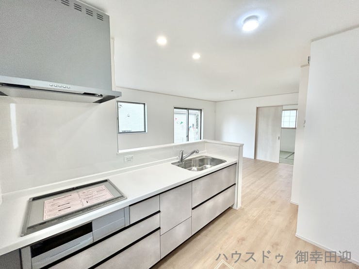 ■□■家族のコミュニケーションの中心となるキッチン■□■
調理スペースがしっかりと確保されてます♪