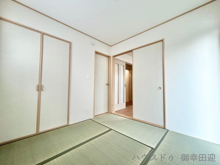 ■□■畳の香りに癒される和室■□■
来客時や親族が集まる際にあったら便利ですよね♪