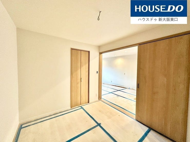 5帖の子供部屋です。
奥の部屋はLDKです。