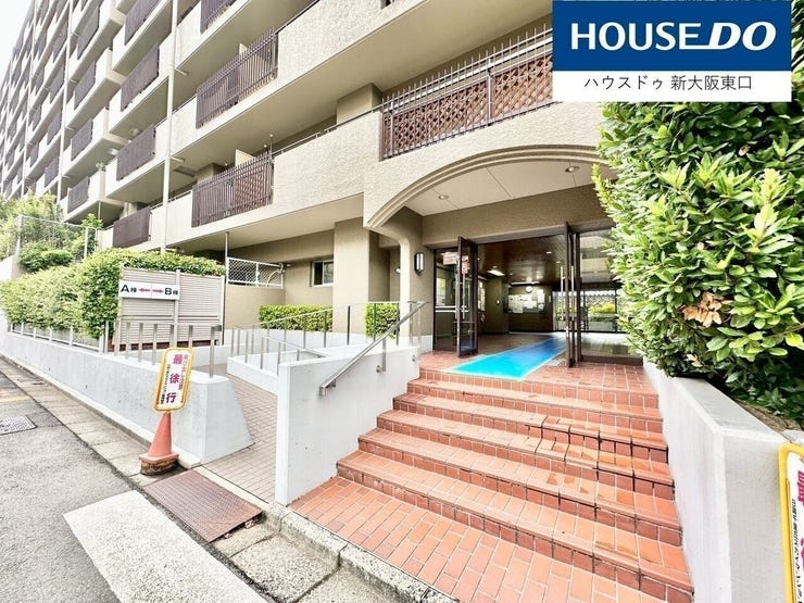 スロープがあるので、なにかと便利です。