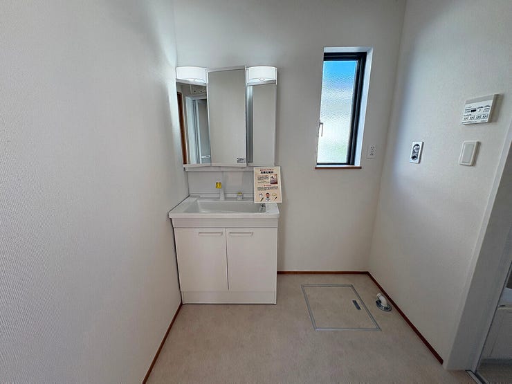 【同型写真】
※色は異なる場合がございます。