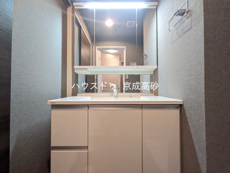 屋根付きバイク置場