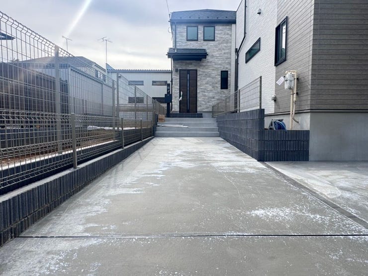 ◎カースペース:2-D号棟(2/6撮影)
移動は車というご家庭にうれしい!電車での利便性も確保!