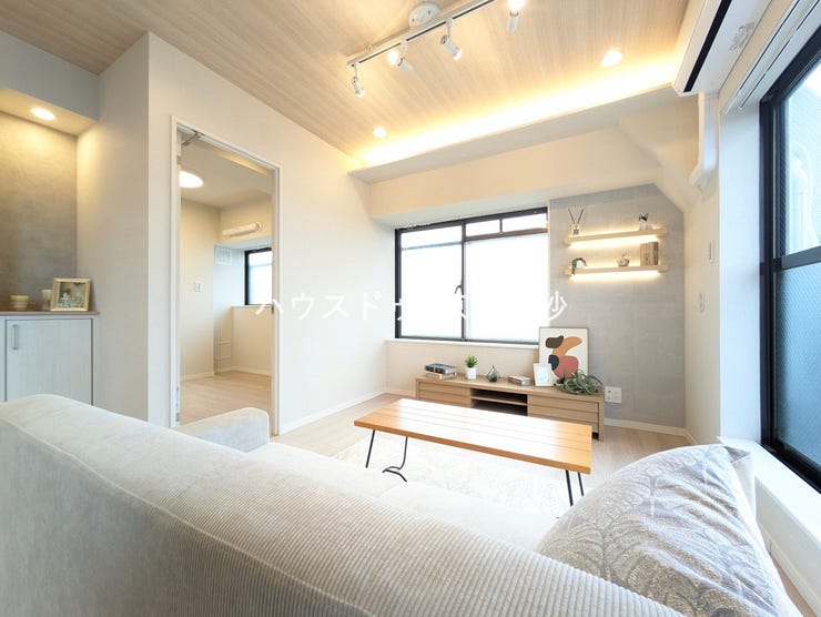 オシャレなリビングでゆったりとしたひとときを過ごしませんか?