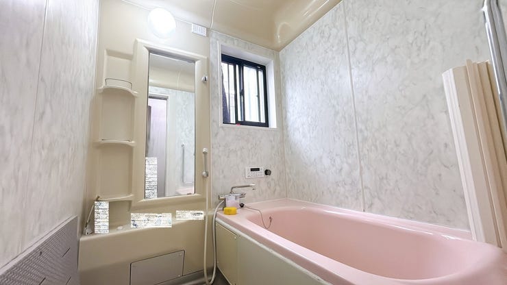 1日の疲れを癒してくれる浴室です。