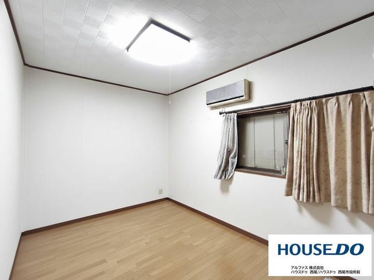 *2階 北側洋室6帖*