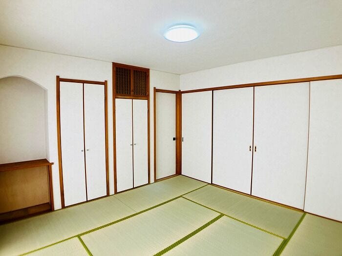 1F和室8帖
畳表替え
障子貼替
襖貼替