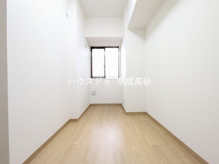 広すぎないスペース。
お子様のお部屋や書斎など、新居での生活の夢が膨らみますね!