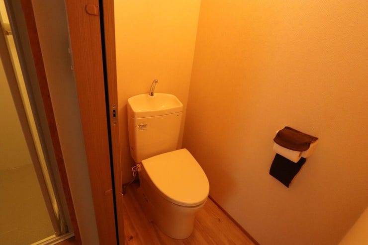 1F増築部屋トイレ