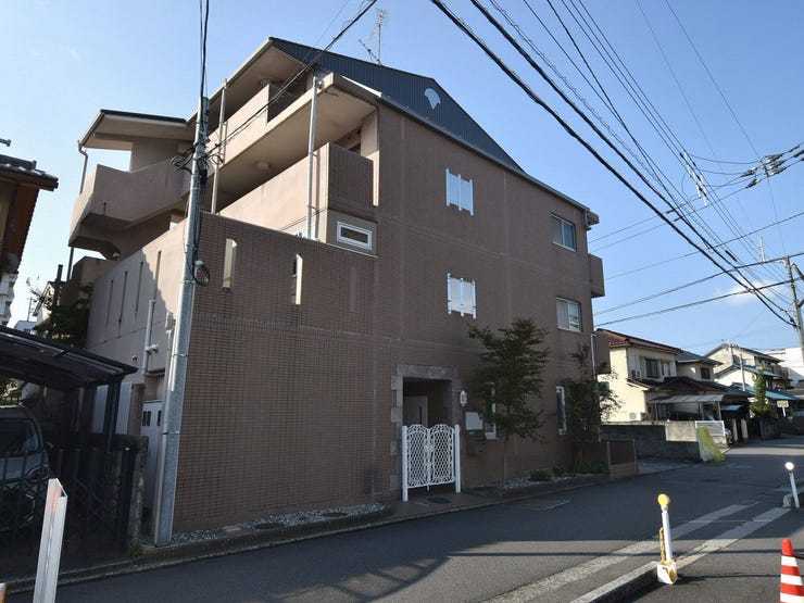 外観を北東側より撮影