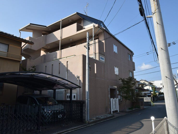 外観を北東側より撮影