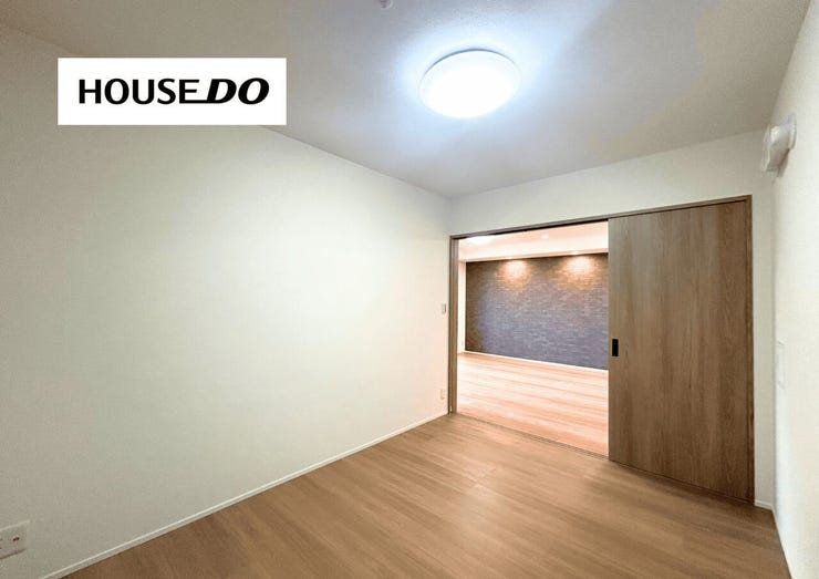 リビング横の洋室は、お子様の遊び部屋にピッタリ◎