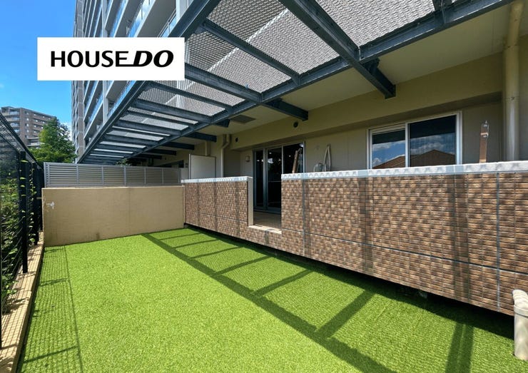 外でご飯を食べるのも良いですね♪