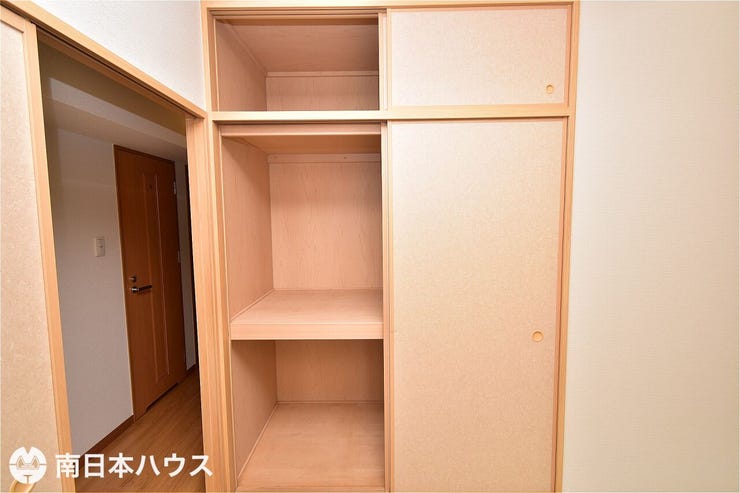 【和室押入れ、天袋】