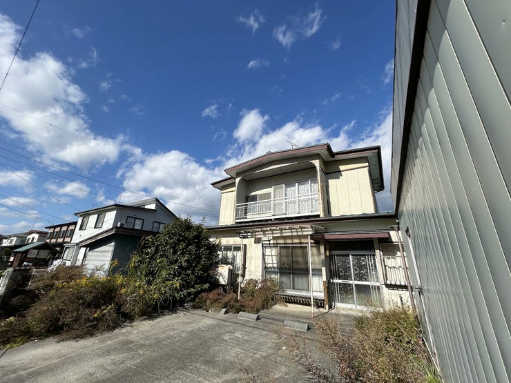 現地(2025年10月)撮影
◎建築条件無し◎
詳細は、ハウスドゥ  八戸市庁前までお気軽にお問い合わせくださいませ♪